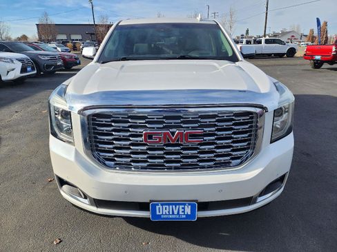 Used 2019 GMC Yukon XL Denali w/ Denali Ultimate Package image 2