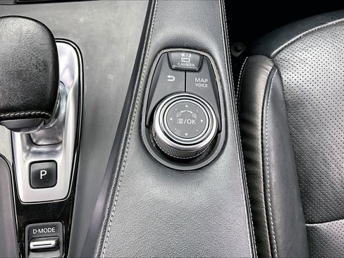 Used 2019 INFINITI QX50 Essential w/ Premium Heat Package image 33