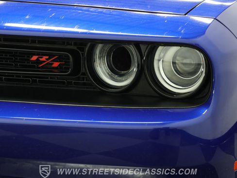 Used 2022 Dodge Challenger R/T Scat Pack w/ Driver Convenience Group RWD image 20