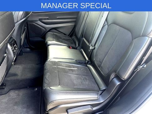 Used 2024 Jeep Grand Cherokee L Laredo AWD/4WD image 26