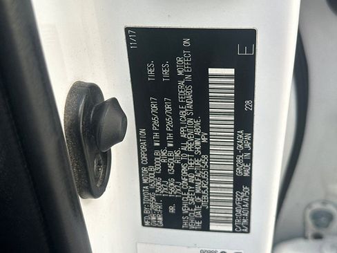 Used 2018 Toyota 4Runner SR5 image 29