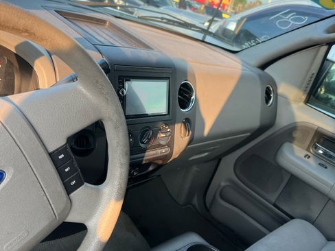 Used 2004 Ford F150 XLT image 6