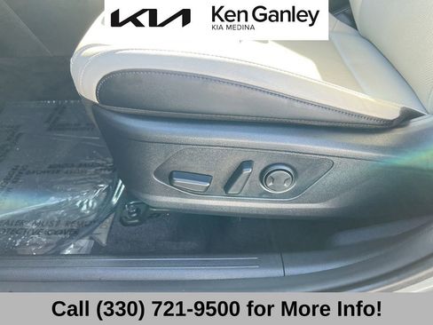 Certified 2025 Kia Sportage EX w/ Premium Package image 29