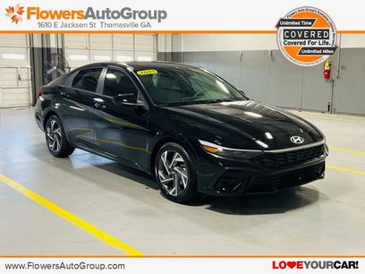 Used 2025 Hyundai Elantra Sport w/ Cargo Package