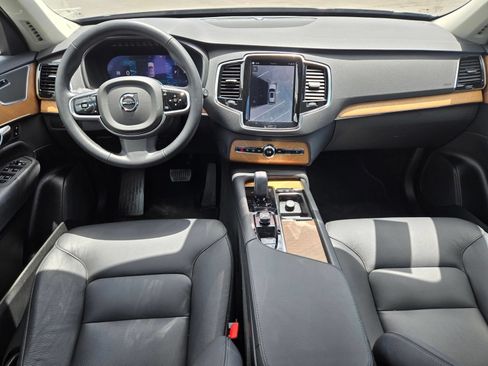 Certified 2025 Volvo XC90 B6 Plus AWD/4WD image 22