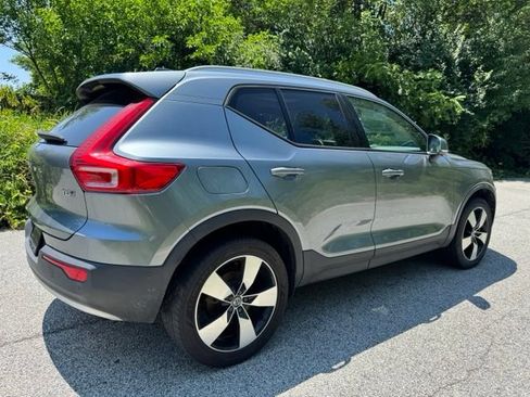 Used 2019 Volvo XC40 T5 Momentum AWD/4WD image 5