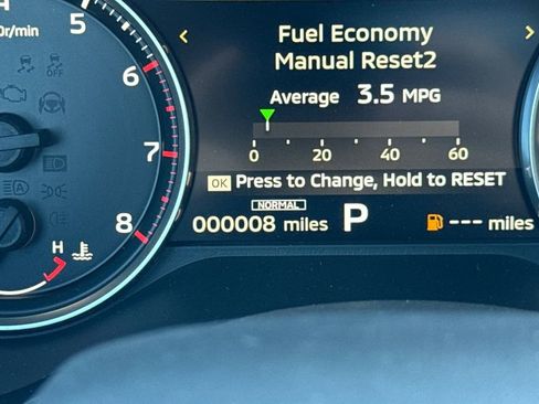 New 2026 Mitsubishi Outlander AWD image 28