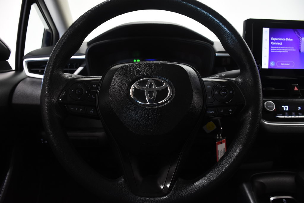 Used 2025 Toyota Corolla LE FWD image 14