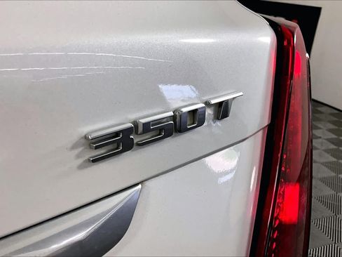 Certified 2022 Cadillac XT5 Luxury FWD image 10