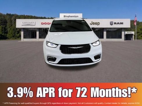 New 2026 Chrysler Pacifica Select FWD image 2
