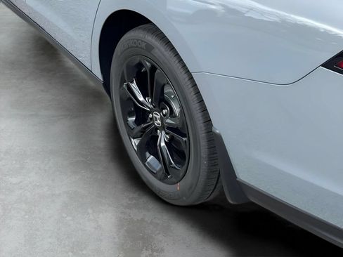 Certified 2025 Honda Accord SE image 8