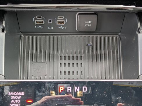 New 2026 Jeep Grand Cherokee Altitude image 21