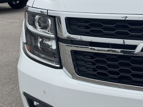 Used 2020 Chevrolet Suburban LT image 4