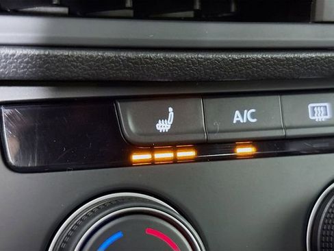 Certified 2024 Volkswagen Jetta Sport image 21