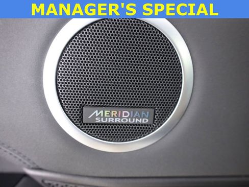 Used 2018 Land Rover Discovery HSE AWD/4WD image 32