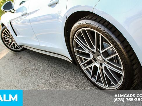 Used 2024 Porsche Panamera 4 w/ Premium Package AWD/4WD image 15