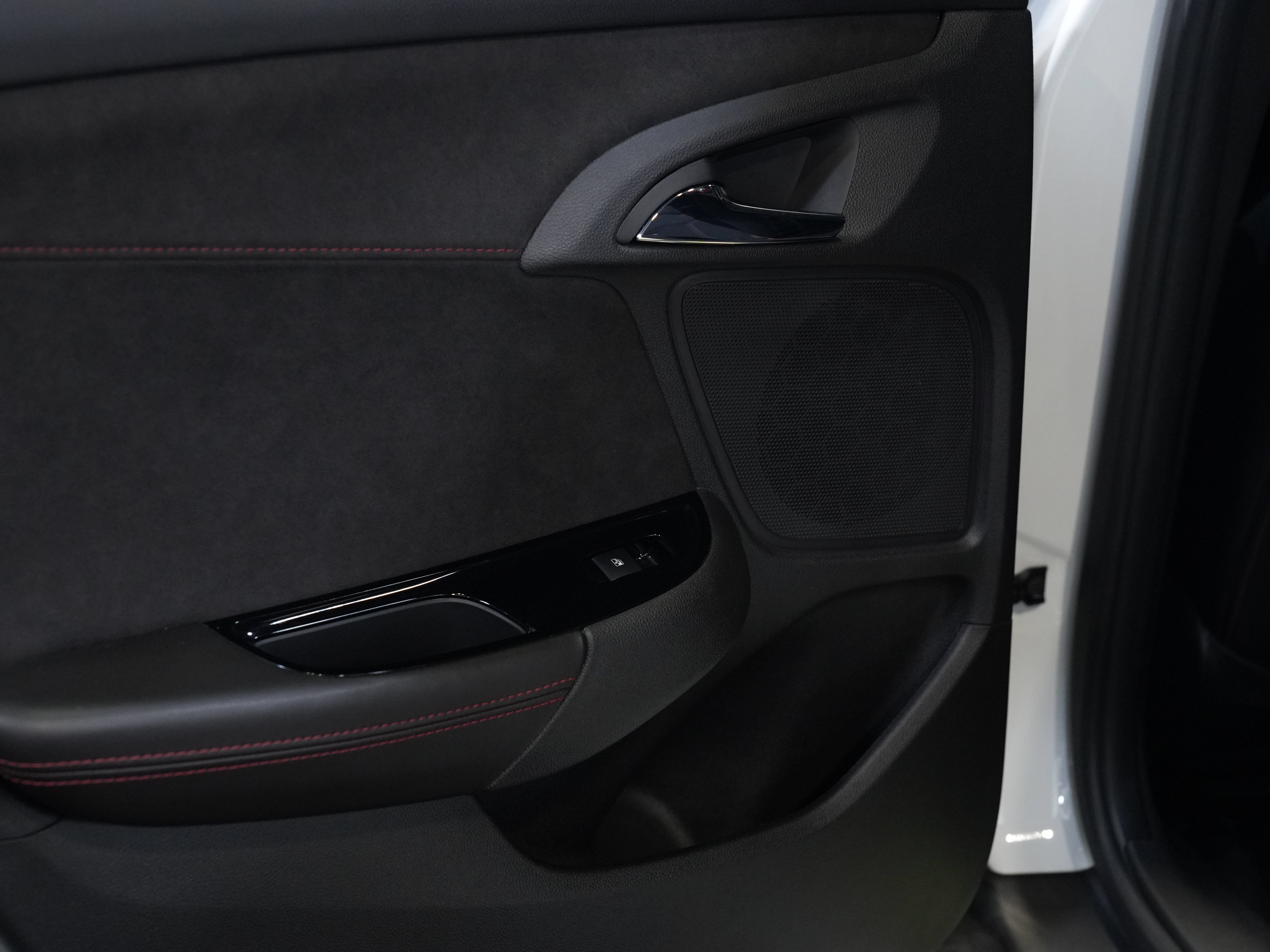 Used 2015 Chevrolet SS RWD image 26
