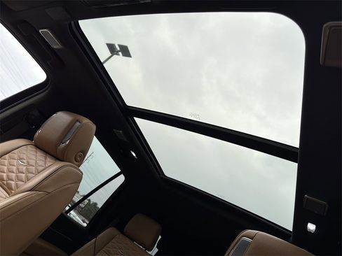 Certified 2024 Cadillac Escalade Sport w/ LPO, ONYX Package image 38