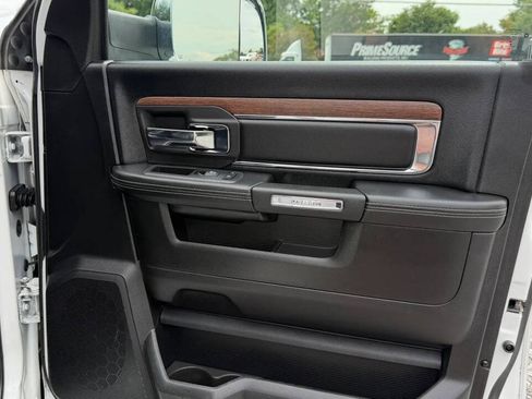 Used 2018 RAM 3500 Laramie AWD/4WD image 36