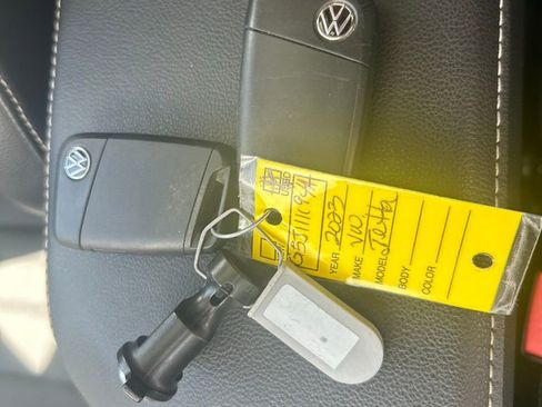 Used 2023 Volkswagen Jetta SE w/ Panoramic Sunroof Package image 52