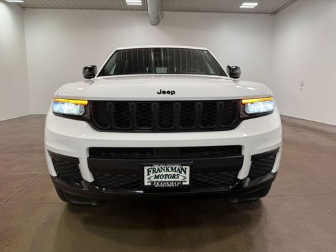 Used 2024 Jeep Grand Cherokee L Altitude image 38