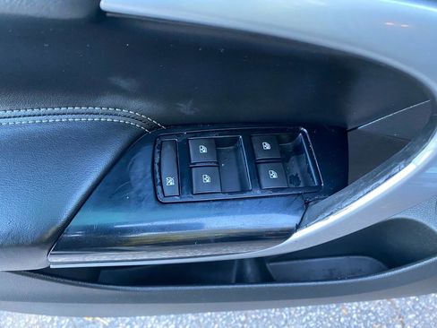 Used 2017 Buick Regal Sport Touring image 16