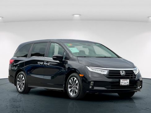 Certified 2024 Honda Odyssey EX-L image 8