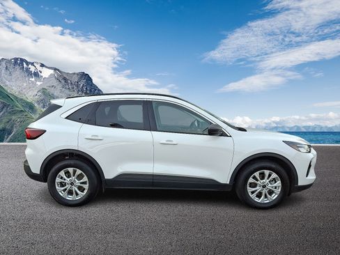 Certified 2023 Ford Escape Active image 7