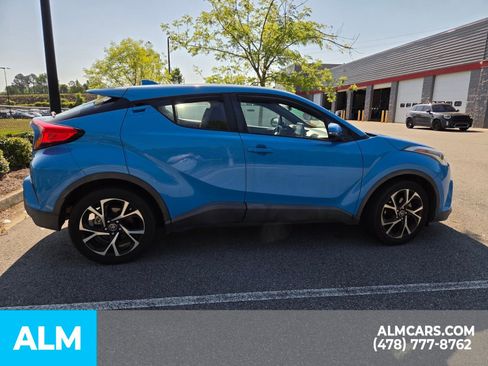 Used 2019 Toyota C-HR XLE image 12