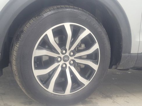 Used 2020 Ford Explorer ST image 31