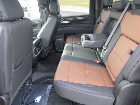 New 2026 Chevrolet Silverado 3500 High Country w/ High Country Premium Package image 18