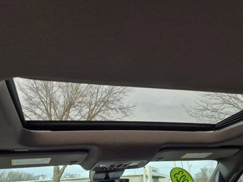 Used 2023 Chevrolet Silverado 1500 LTZ w/ Technology Package image 40