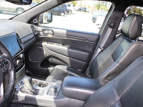 Used 2020 Jeep Grand Cherokee High Altitude AWD/4WD image 14
