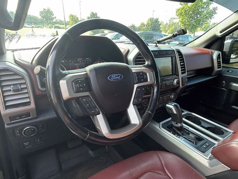Used 2018 Ford F150 Platinum w/ Equipment Group 701A Luxury AWD/4WD image 24