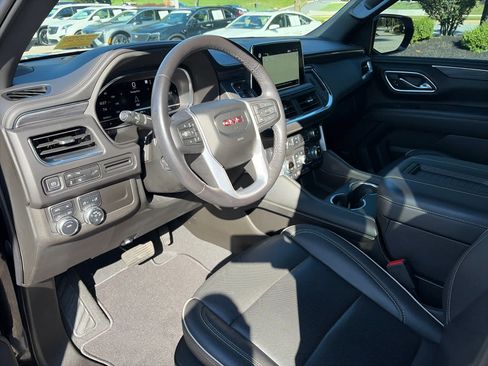 Used 2022 GMC Yukon SLT w/ SLT Premium Package AWD/4WD image 15