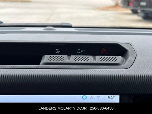 Used 2025 Ford Bronco 4-Door AWD/4WD image 25