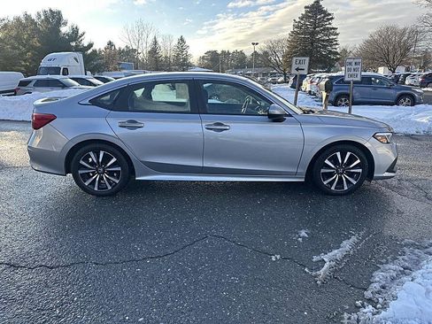 Used 2022 Honda Civic EX image 6