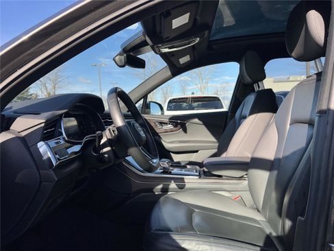 Used 2021 Audi Q7 3.0T Premium w/ Convenience Package image 14