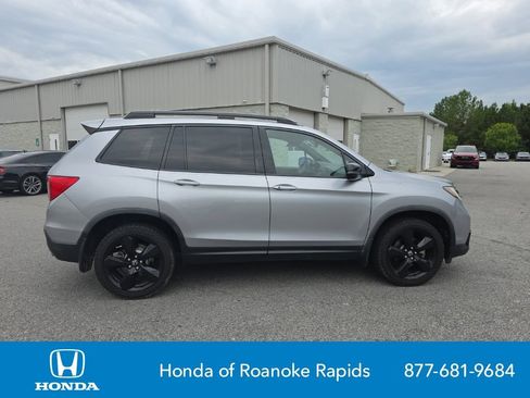 Used 2019 Honda Passport Elite image 6