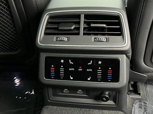 Used 2025 Audi RS 6 performance image 27