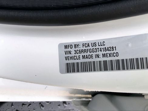 New 2026 RAM 1500 Express AWD/4WD image 19