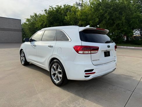 Used 2017 Kia Sorento SX image 4