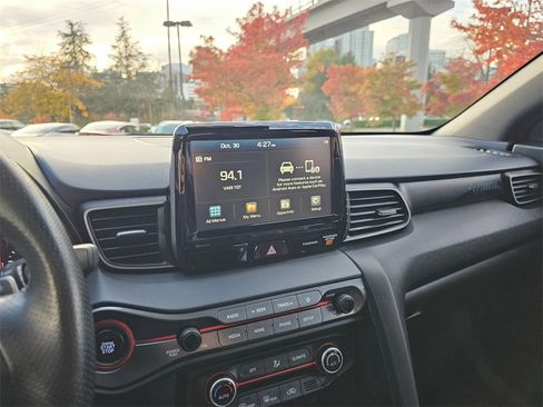 Used 2021 Hyundai Veloster Turbo image 24