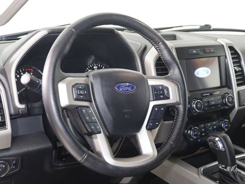 Used 2019 Ford F150 Lariat AWD/4WD image 6