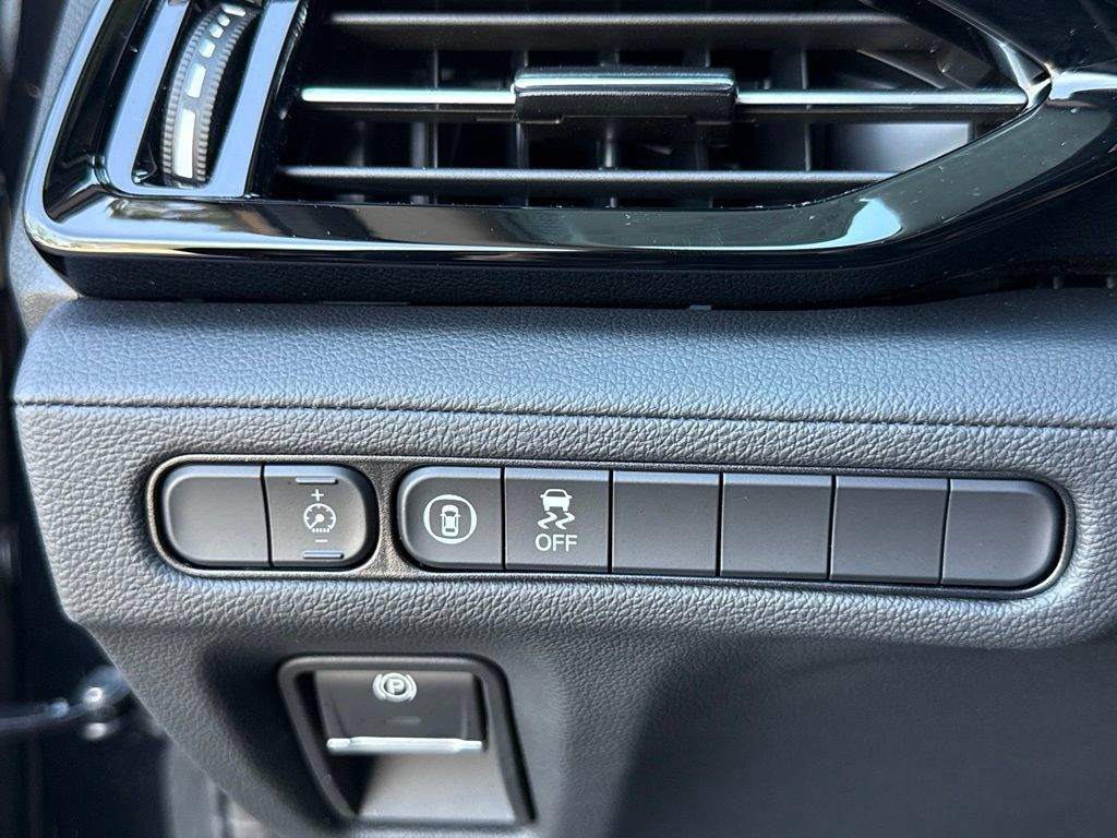 Used 2026 Acura MDX SH-AWD image 30