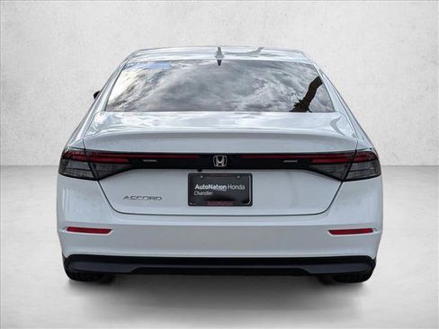 Used 2025 Honda Accord LX image 7