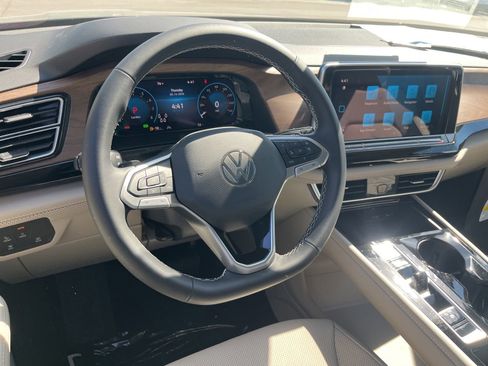 New 2026 Volkswagen Atlas SE FWD image 34