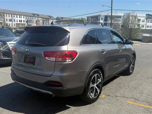 Used 2018 Kia Sorento EX w/ EX Advanced Touring Package AWD/4WD image 16