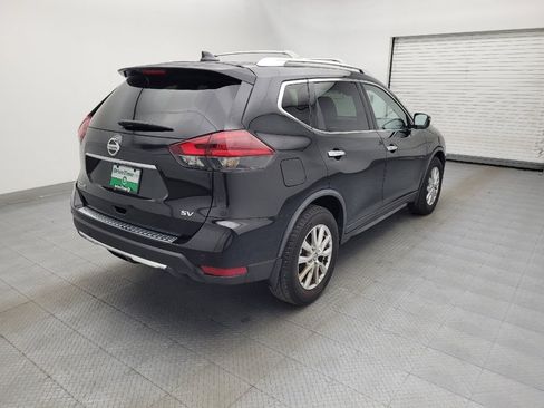 Used 2019 Nissan Rogue SV image 9