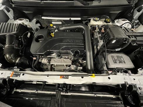 Used 2023 Chevrolet Equinox LT image 39